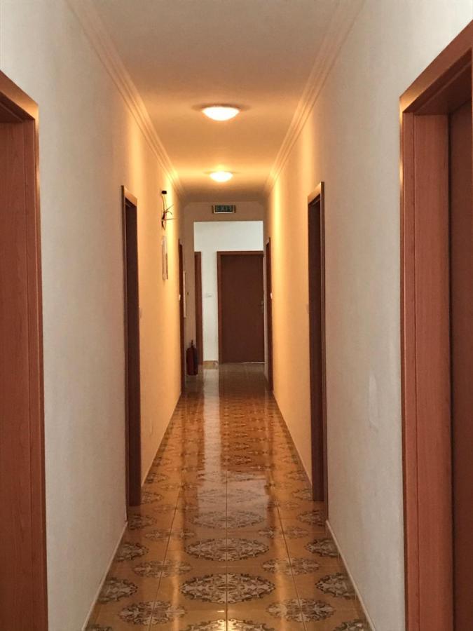 Penzion Aniko Diakovce-Sala Kültér fotó