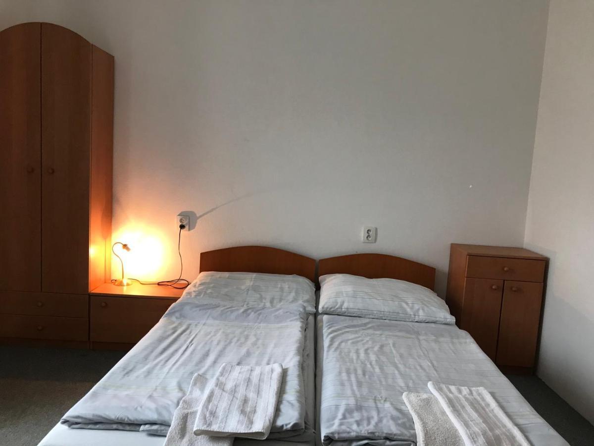Penzion Aniko Diakovce-Sala Kültér fotó